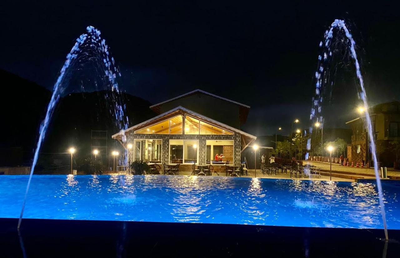 Mastiff Grand La Villae โลนาวาลา ภายนอก รูปภาพ